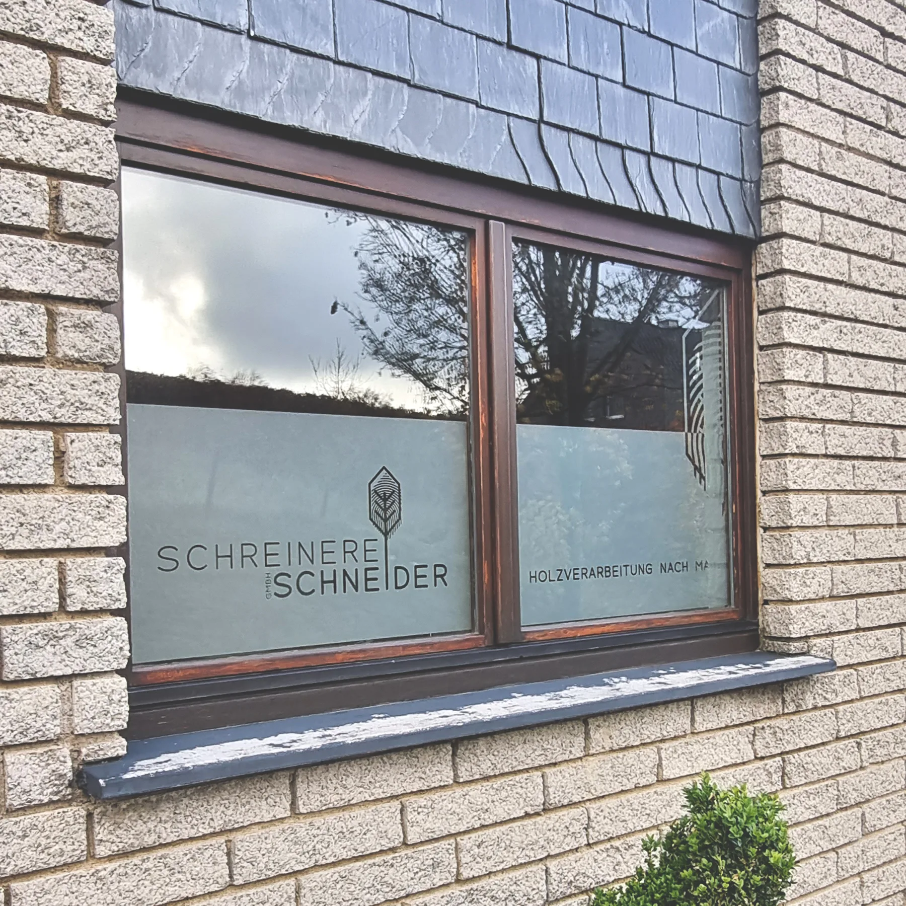 Fensterbeschriftung – Schreinerei Schneider